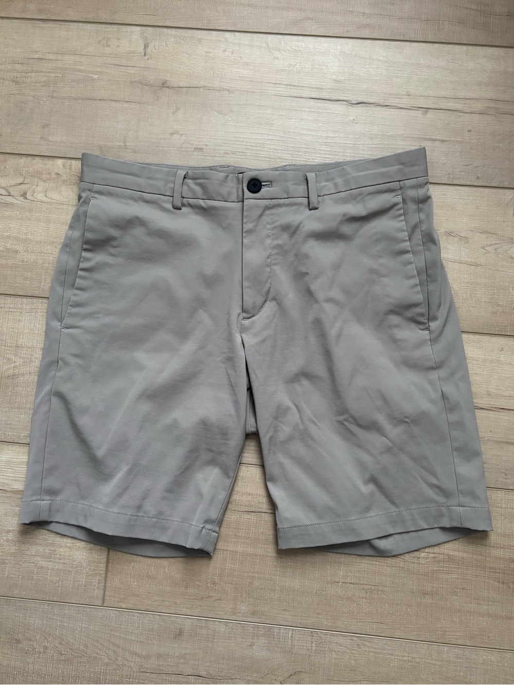 Theory Zaine Neoteric Shorts